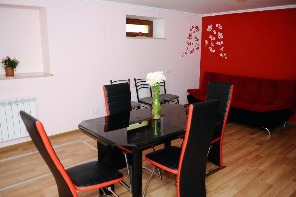 Гостевой дом Hotel Orange Kutaisi Кутаиси