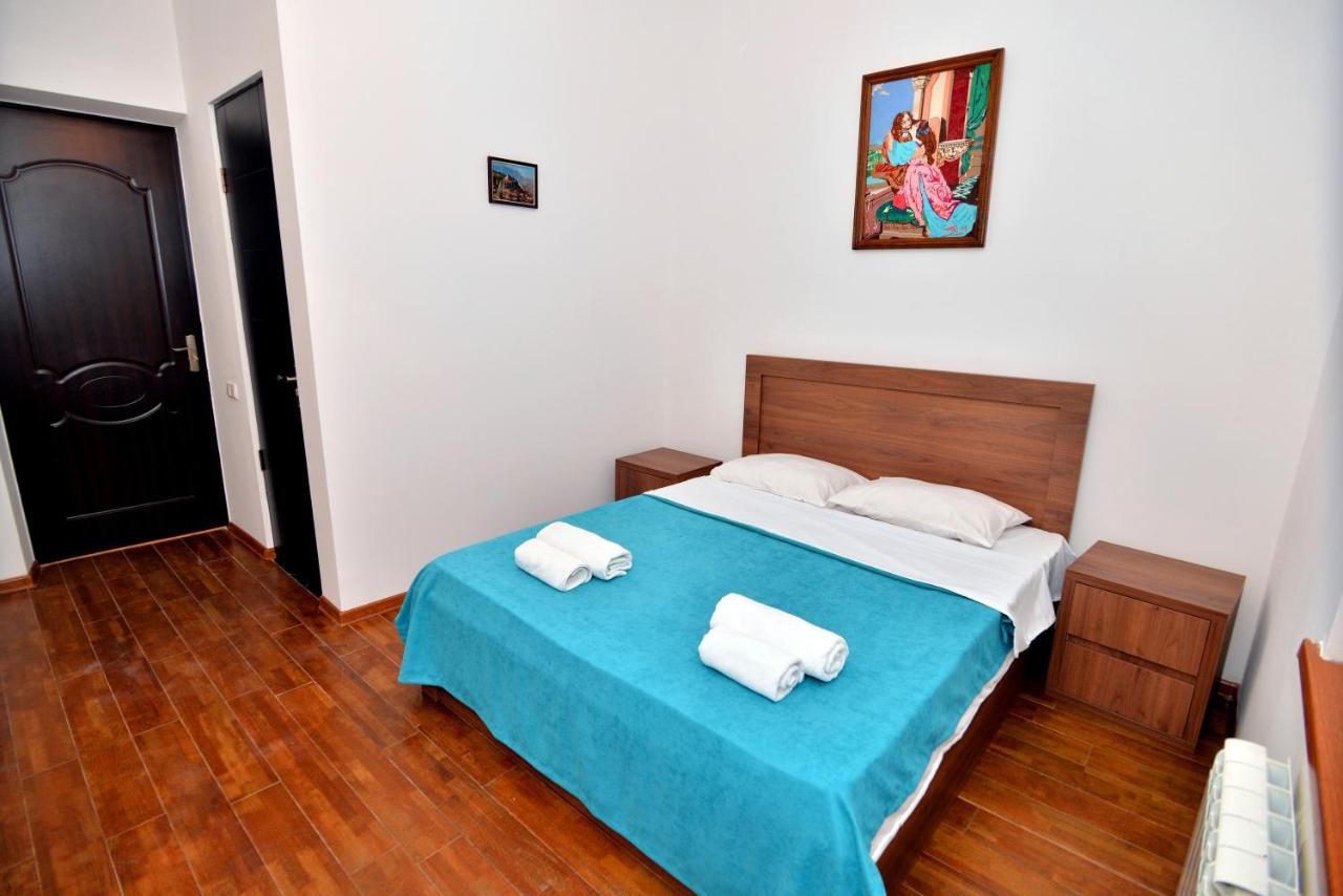 Гостевой дом Hotel Orange Kutaisi Кутаиси