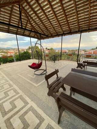 Гостевой дом Hotel Orange Kutaisi Кутаиси Двухместный номер Делюкс с 1 кроватью и ванной-3